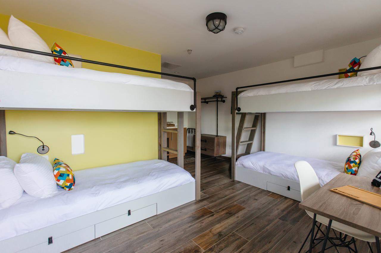 エンシニータス Surfhouseモーテル エクステリア 写真